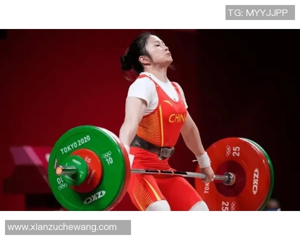 中国力士在世界举重锦标赛上创造历史一举打破多项世界纪录引发全球瞩目